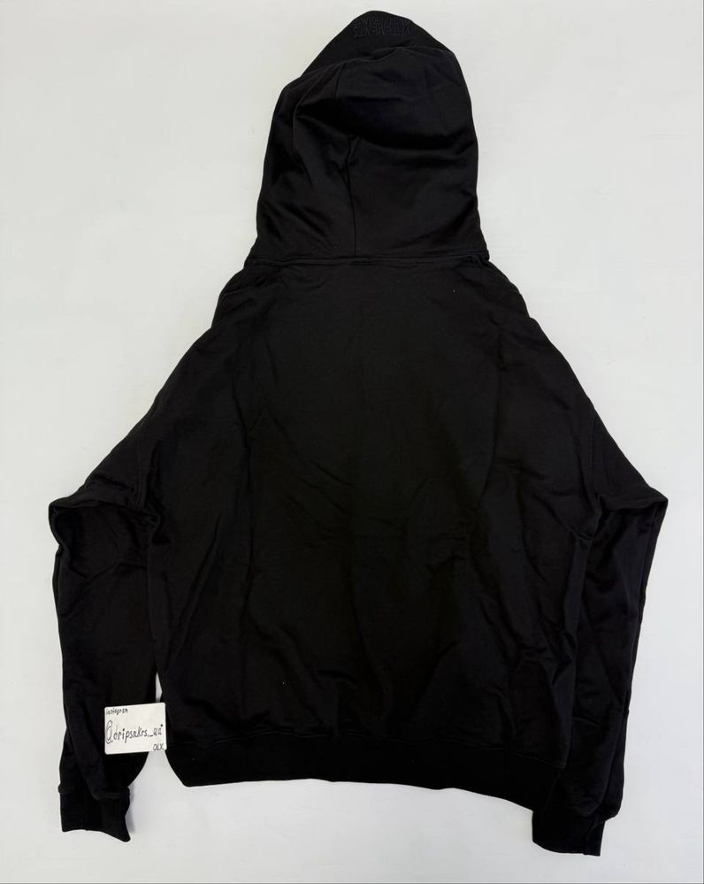 худи Vetements 1 Night in Paris 2025 — фото 3