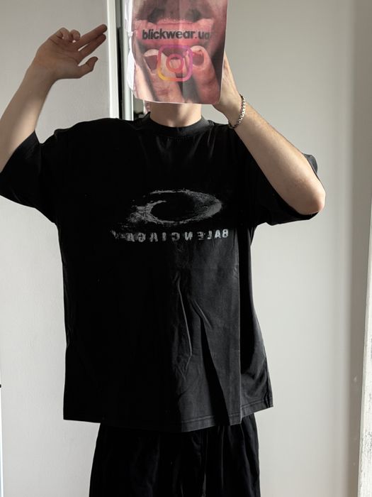 футболка Balenciaga infinity logoS M l  2026 tee washed 2026 — фото 5